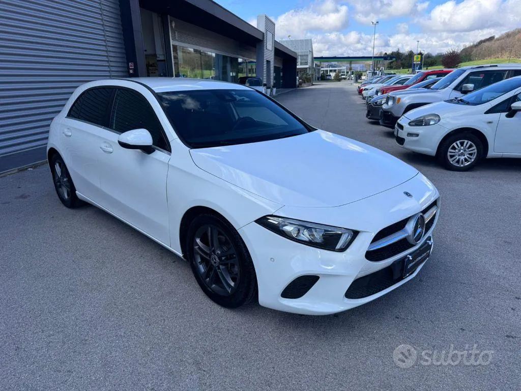 Mercedes-Benz A 180 2019 photo 3