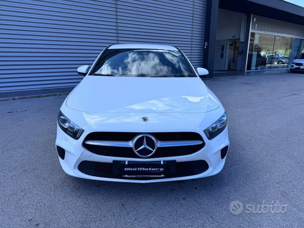 Mercedes-Benz A 180 2019 photo 2