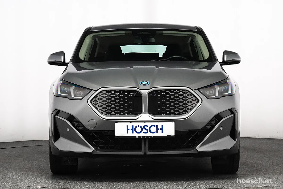 BMW Ix2 2024 photo 2