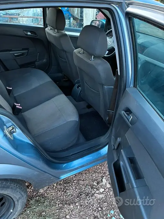 Opel Astra 2009 photo 5