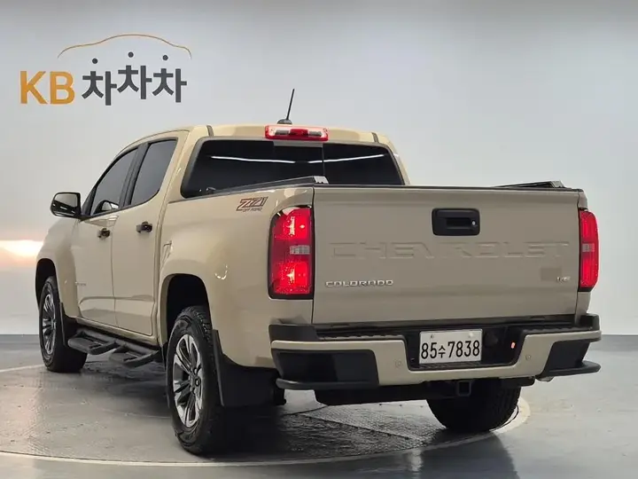 Chevrolet Colorado 2022 photo 2