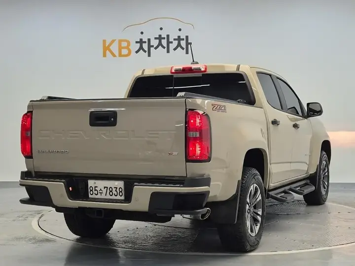 Chevrolet Colorado 2022 photo 3