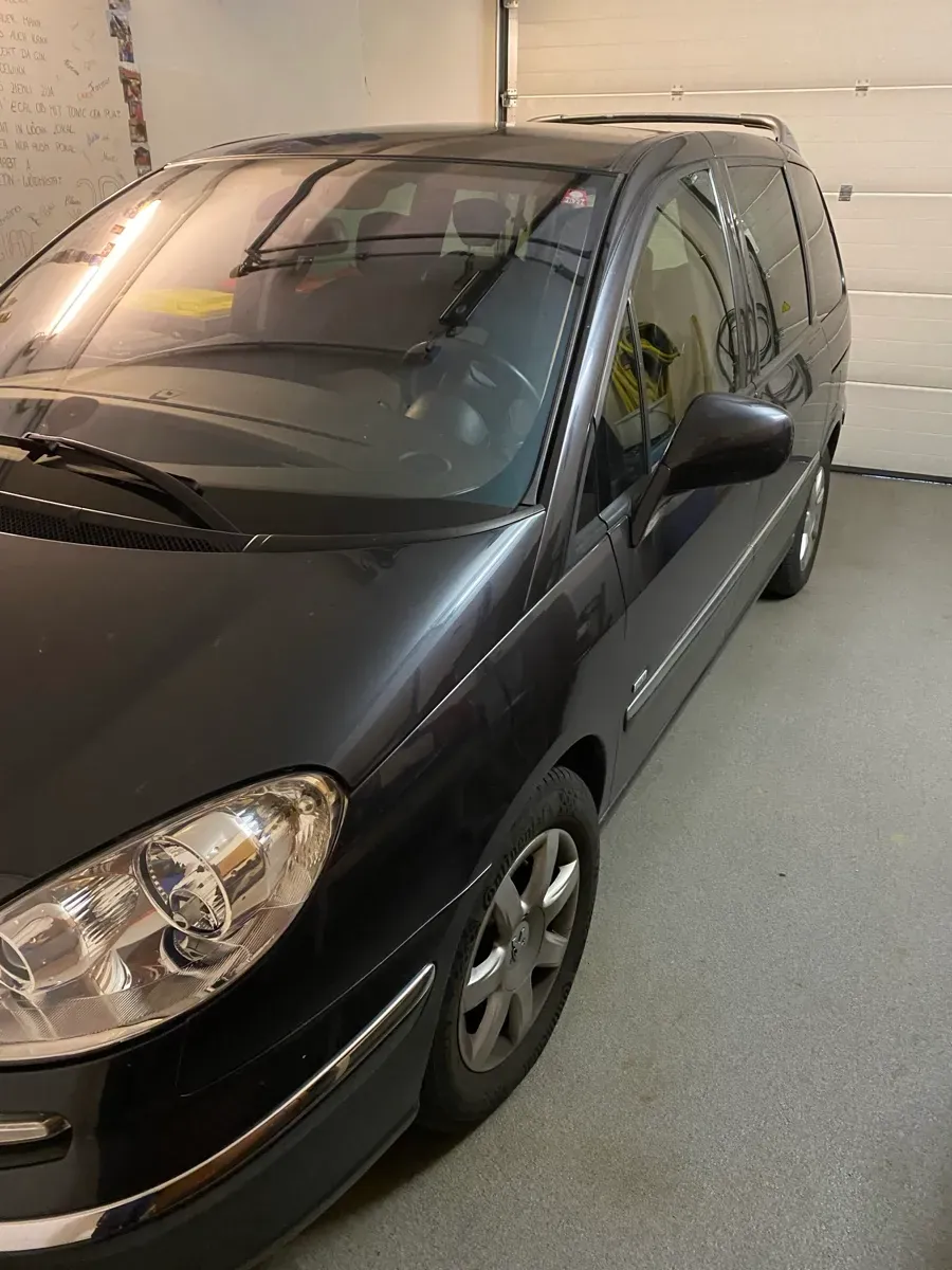 Peugeot 807