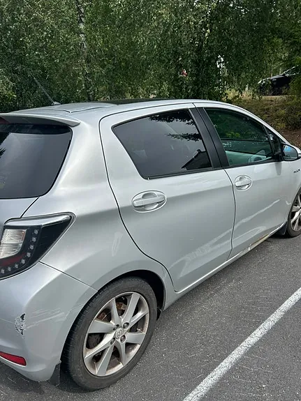 Toyota Yaris 2014 photo 2