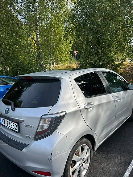Toyota Yaris 2014 photo 4