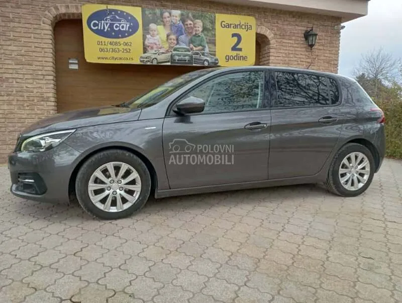 Peugeot 308 2019 photo 2