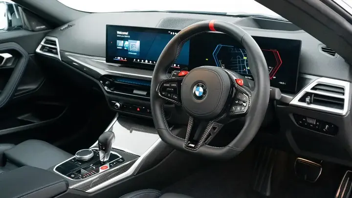 BMW M2 2026 photo 2