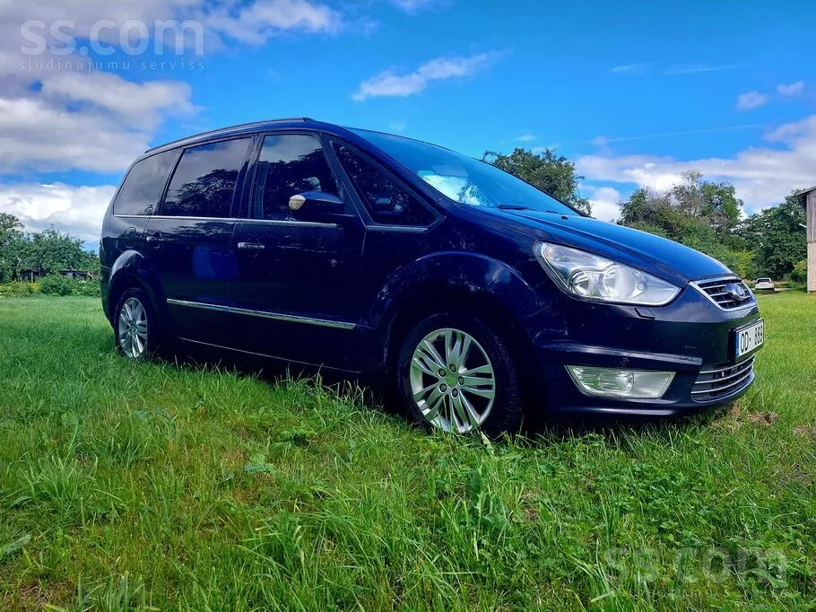 Ford Galaxy 2012 photo 2