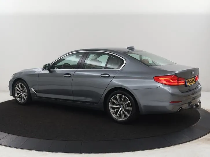 BMW 5-Serie 2017 photo 2
