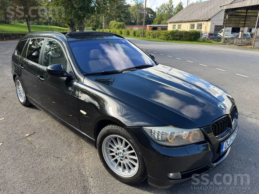 BMW 320 2011 photo 5