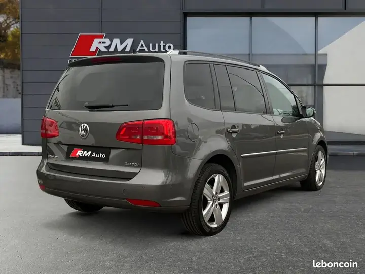 Volkswagen Touran 2012 photo 4