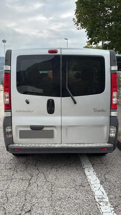 Renault Trafic 2007 photo 3
