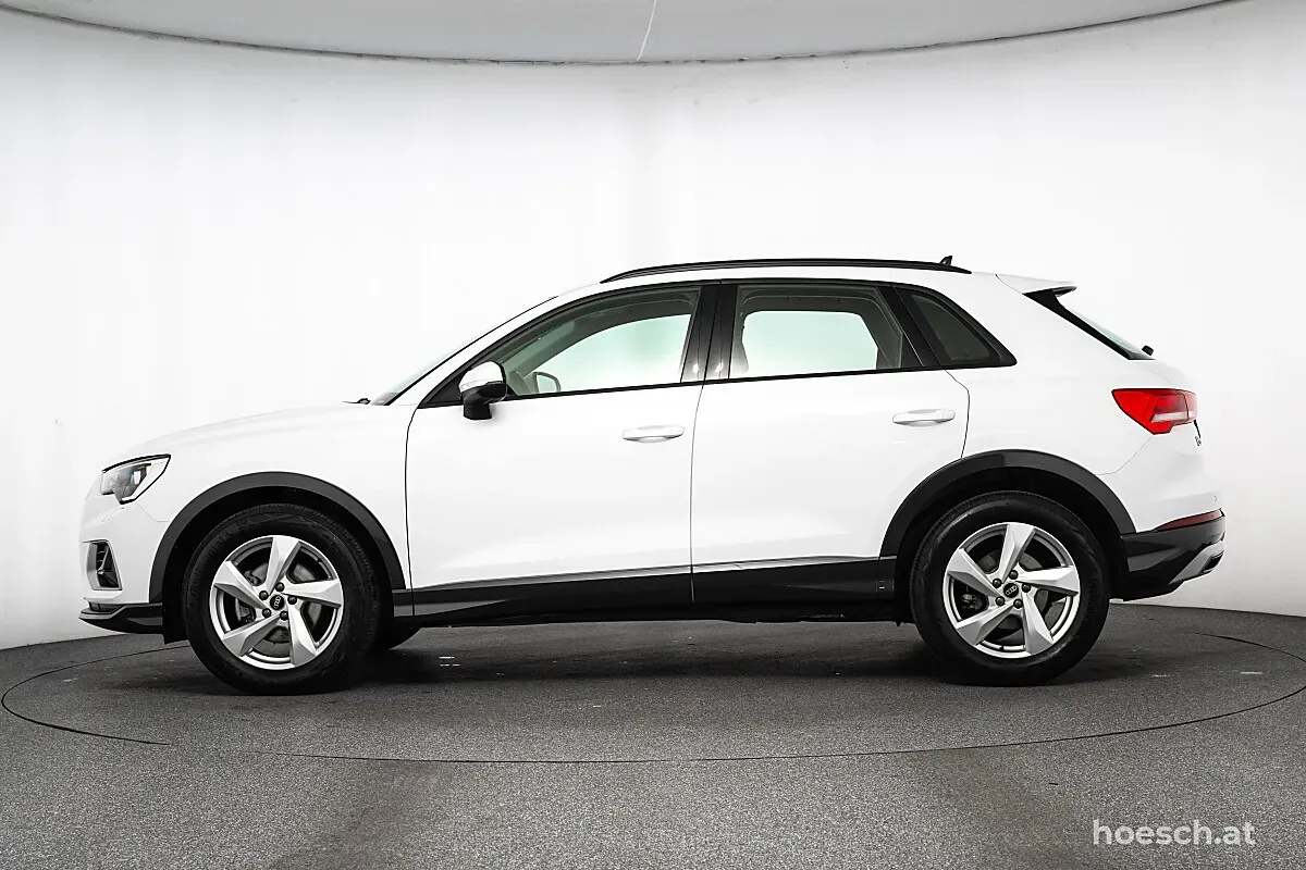 Audi Q3 2025 photo 3
