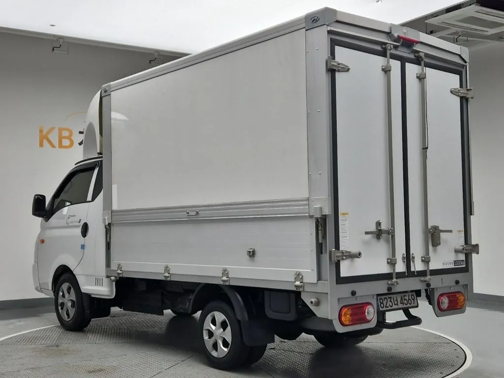 Hyundai Porter 2025 photo 2
