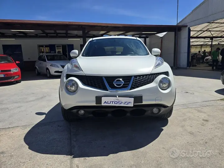 Nissan Juke 2010 photo 2