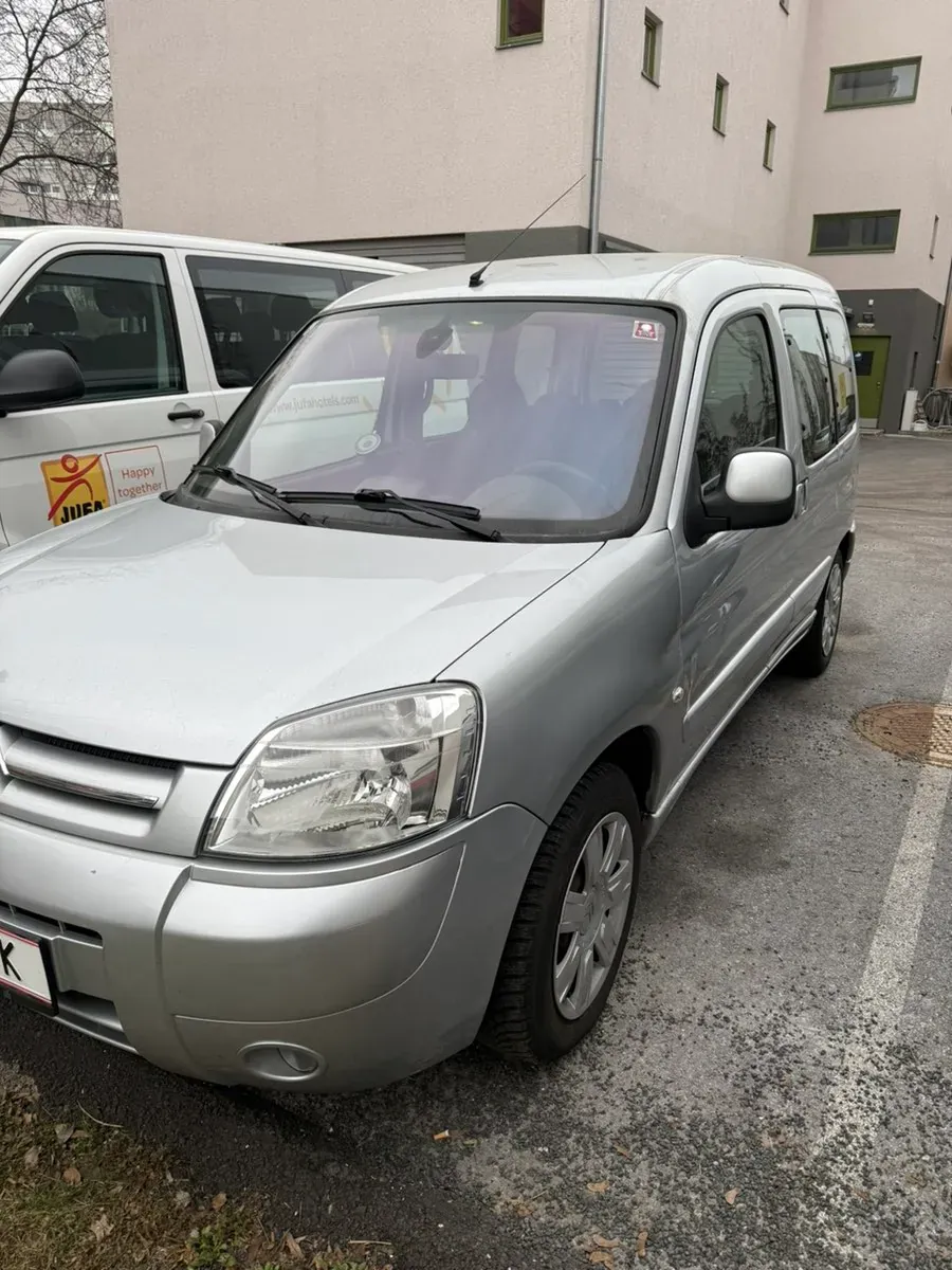 Citroen Berlingo 2008 photo 2