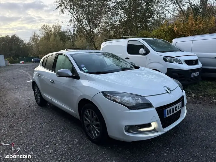 Renault Megane 2013 photo 3