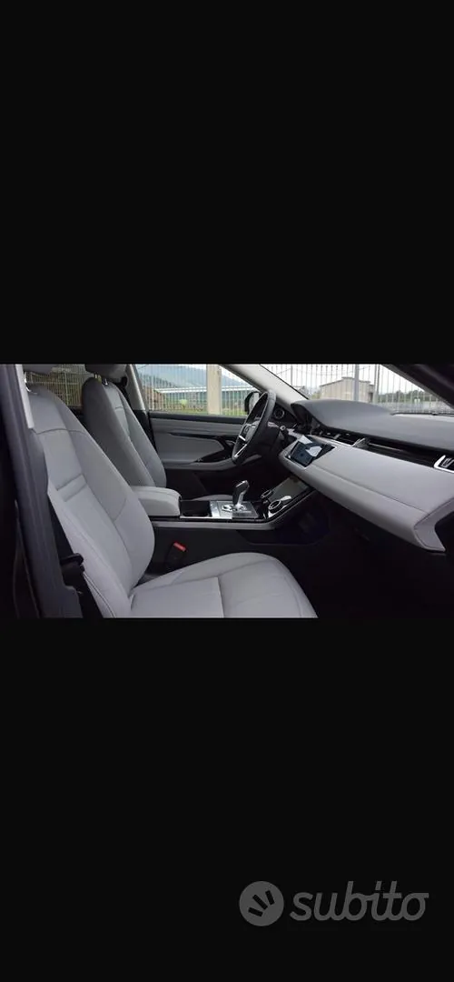 Land Rover Range Rover Evoque 2023 photo 3