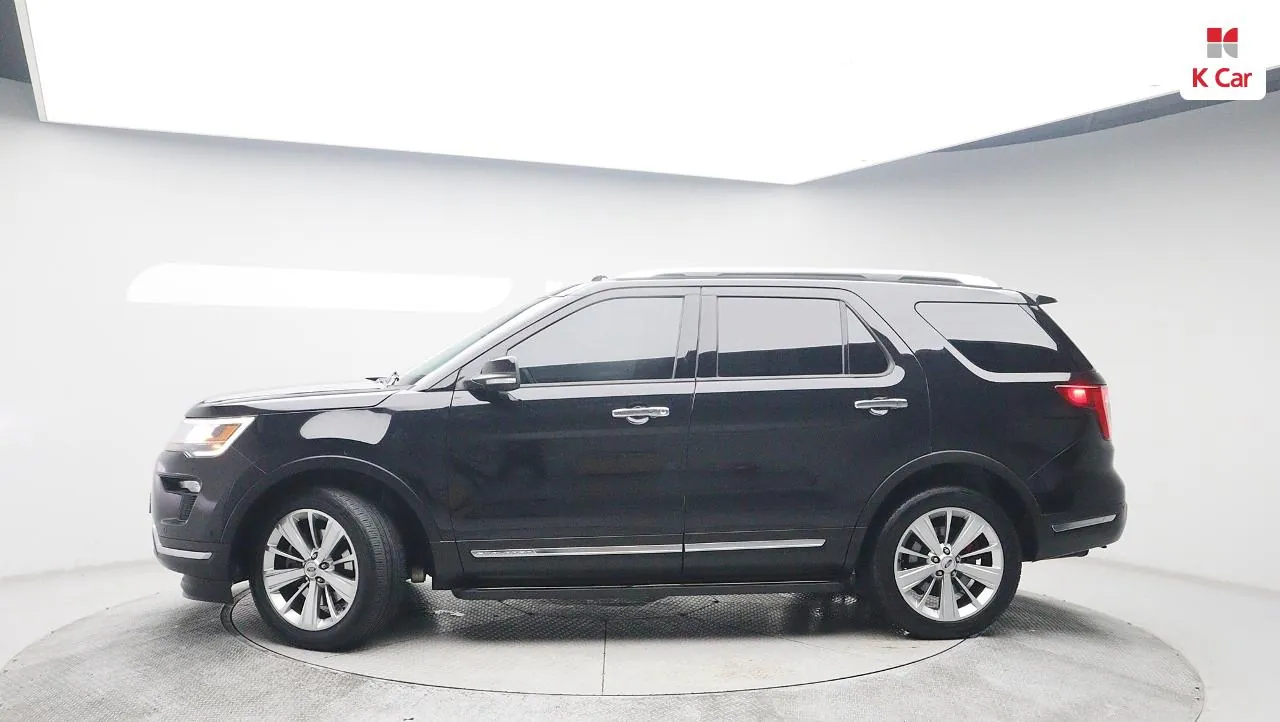 Ford Explorer 2019 photo 2