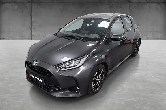 Toyota Yaris 2021 photo 2