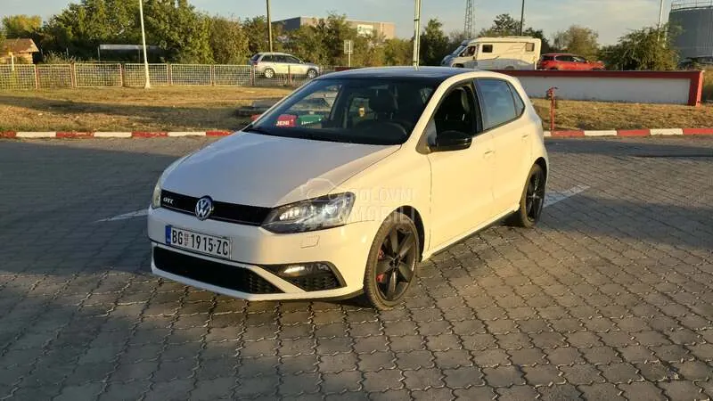 Volkswagen Polo 2012 photo 2