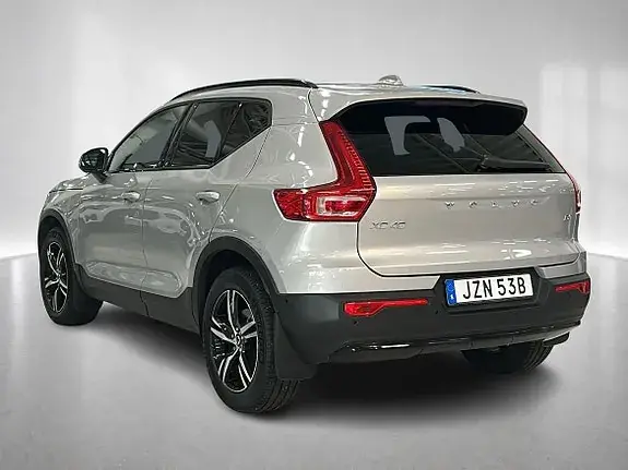 Volvo Xc40 2025 photo 2