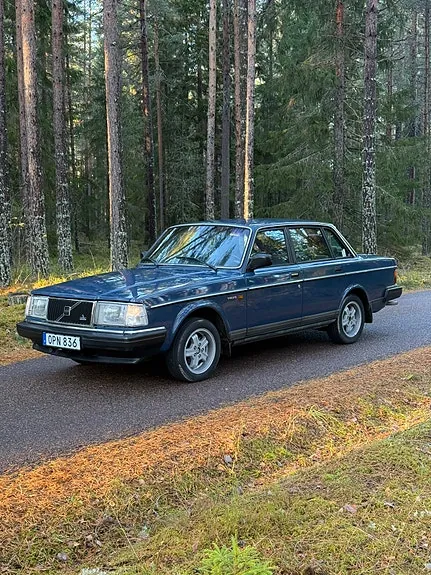 Volvo 240 1990 photo 2