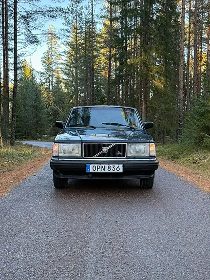 Volvo 240 1990 photo 3