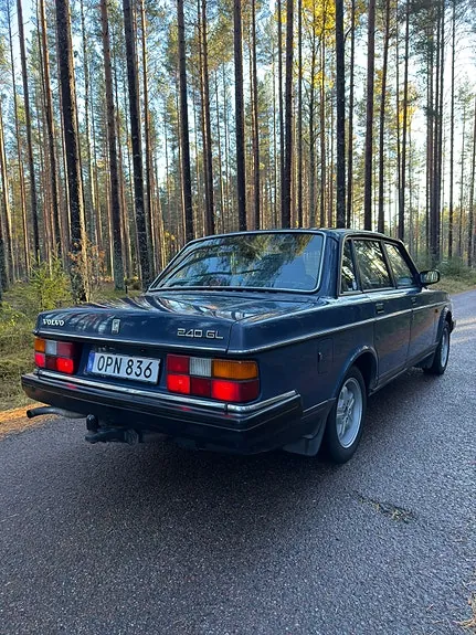Volvo 240 1990 photo 4