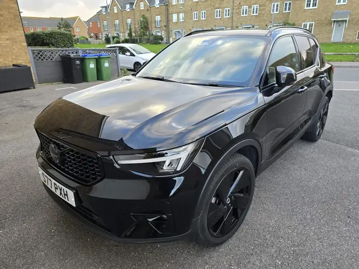 Volvo Xc40 2024 photo 2