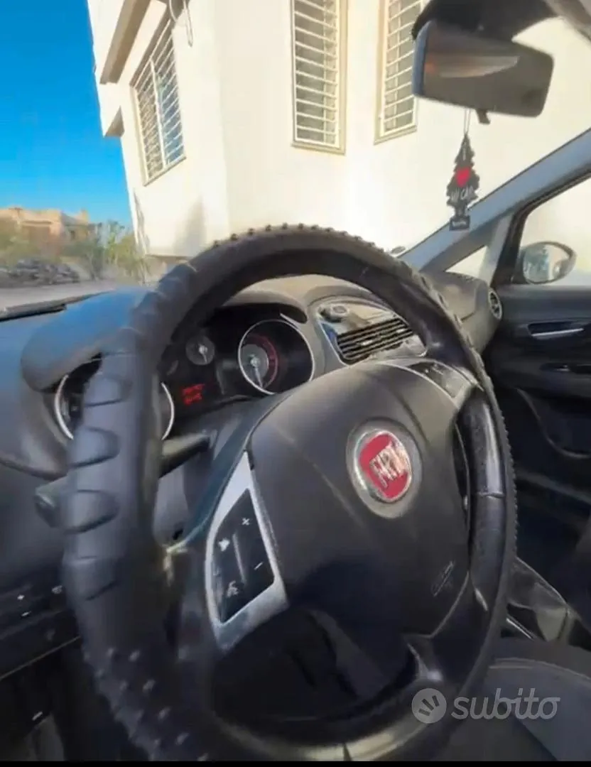 Fiat Grande Punto 2015 photo 5