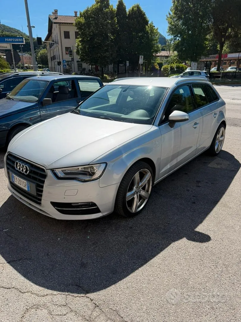 Audi A3 2015 photo 3