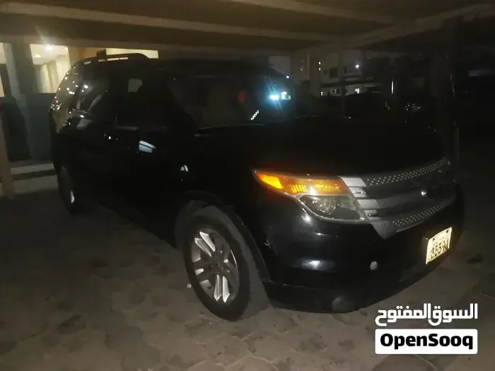 Ford Explorer 2013 photo 2
