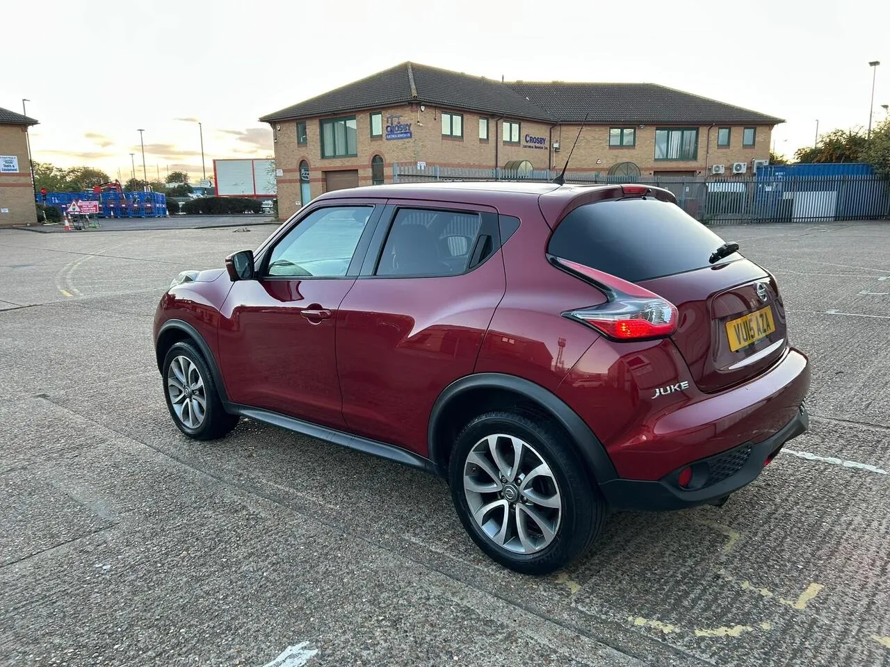 Nissan Juke 2015 photo 4