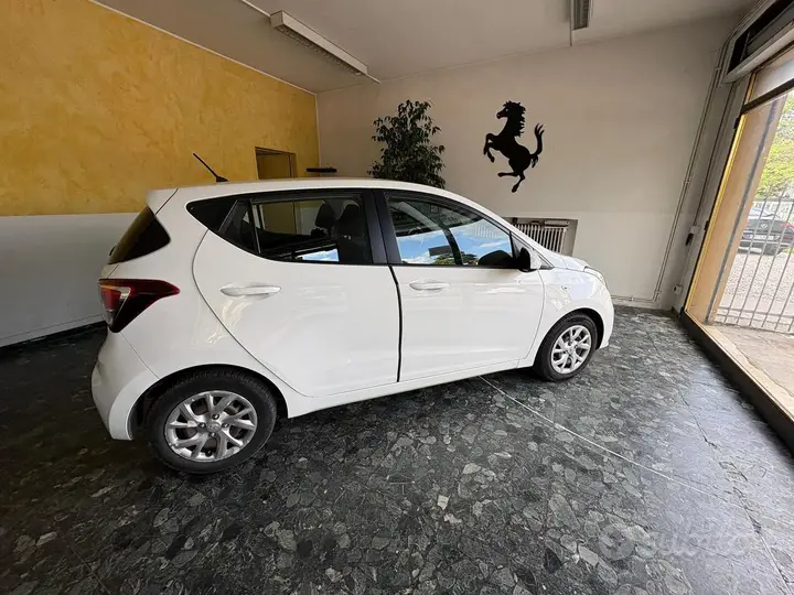 Hyundai I10 2018 photo 3