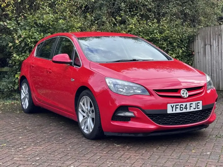 Vauxhall Astra 2015 photo 4