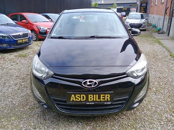 Hyundai I20 2014 photo 2