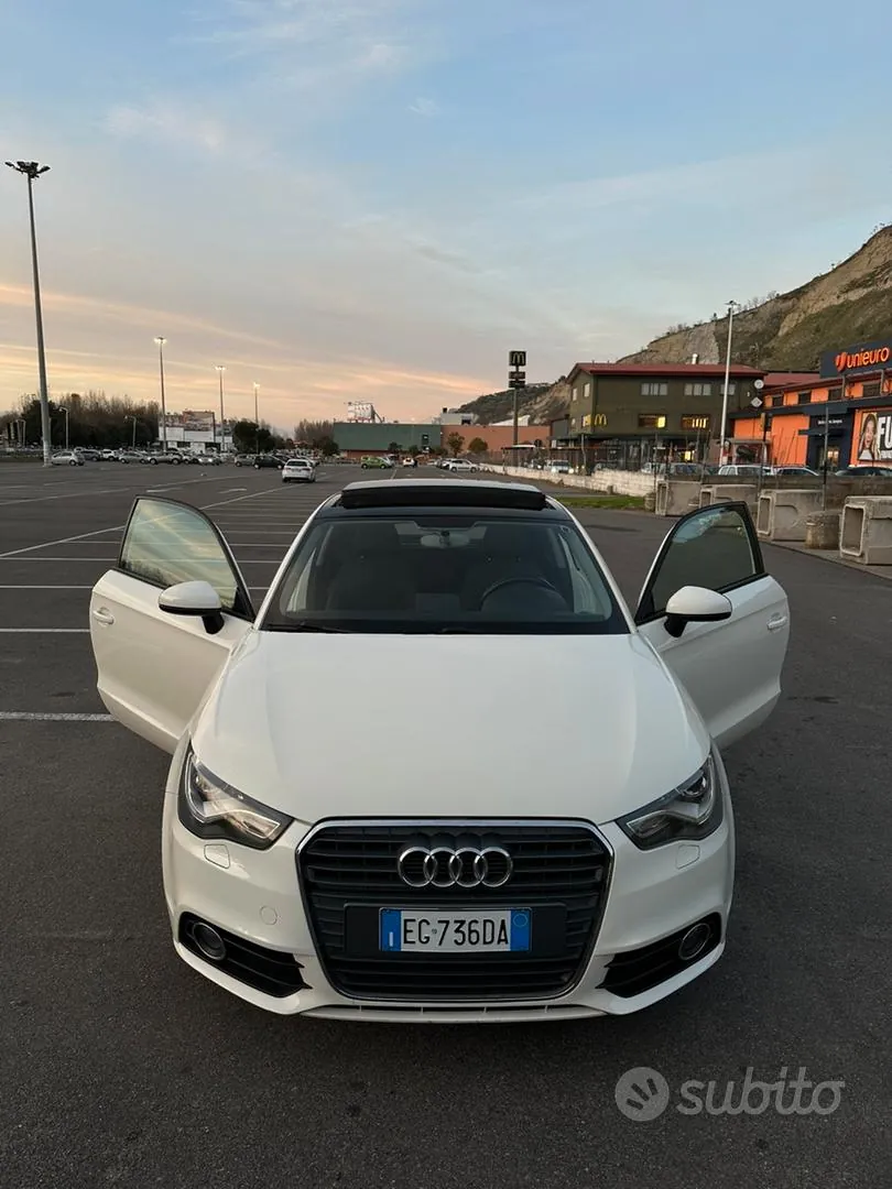 Audi A1 2011 photo 3