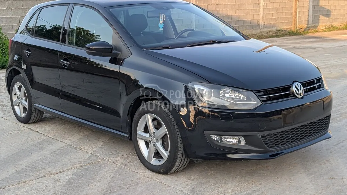 Volkswagen Polo 2012 photo 3