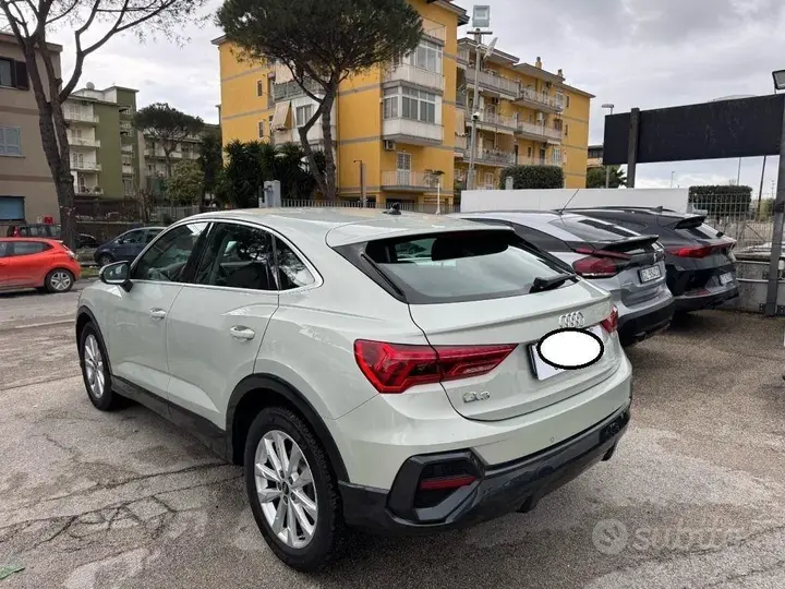 Audi Q3 2022 photo 3