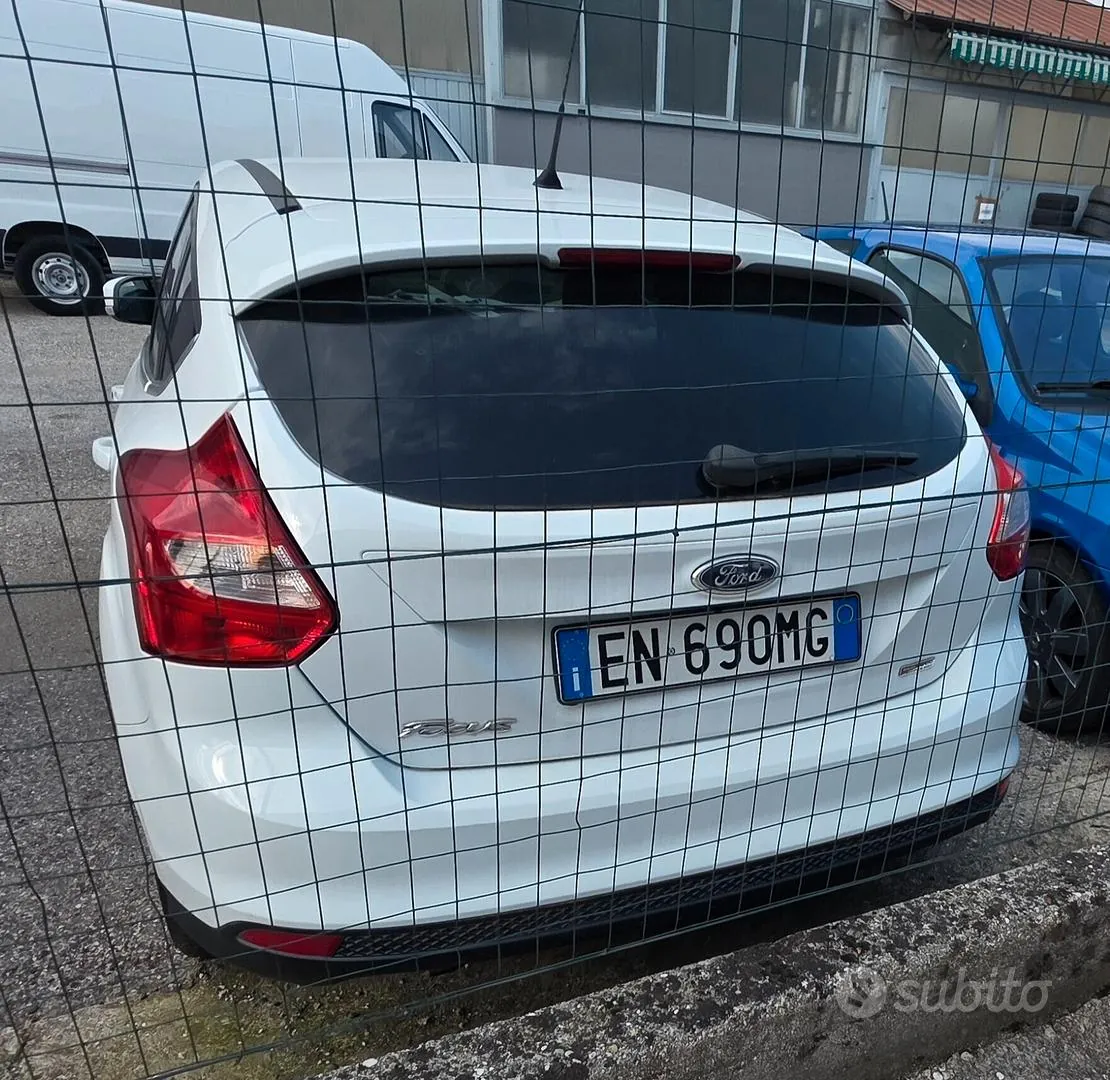 Ford Focus 2013 photo 4