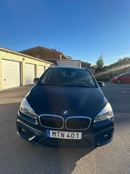BMW 218D 2016 photo 2