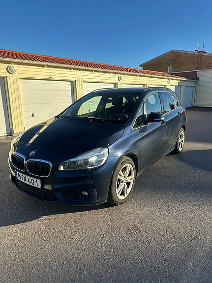 BMW 218D