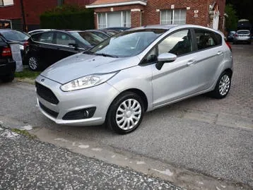 Ford Fiesta 2016 photo 2