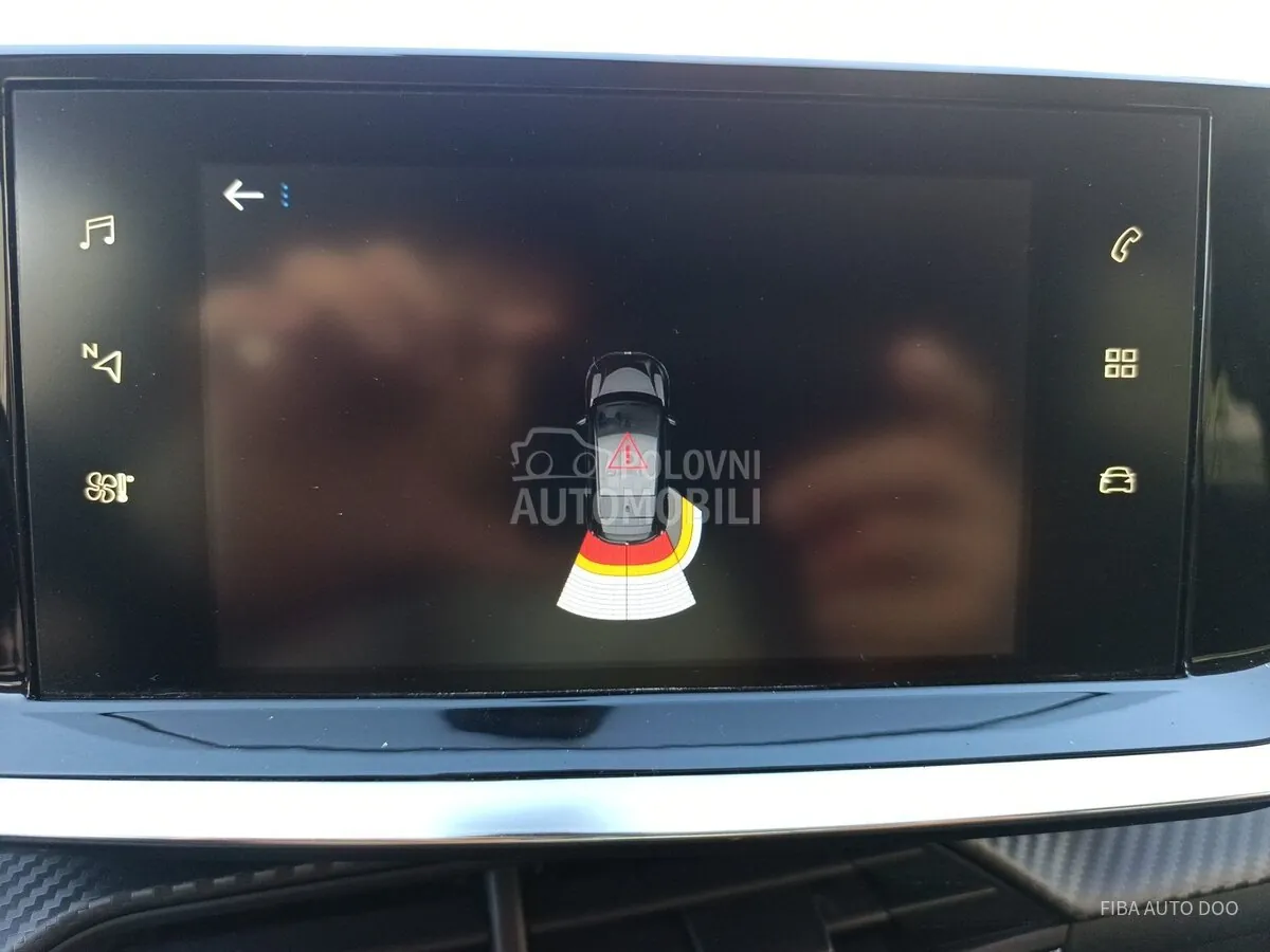 Peugeot 208 2021 photo 3