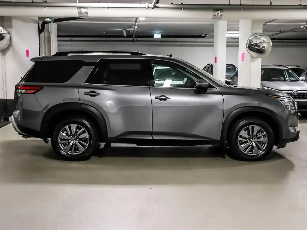 Nissan Pathfinder 2024 photo 3