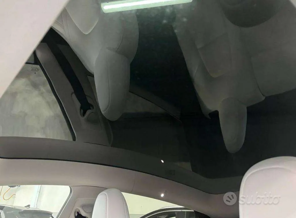 Tesla Model Y 2022 photo 3