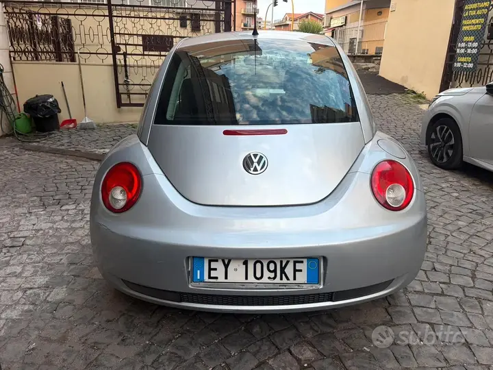 Volkswagen Beetle 2006 photo 5