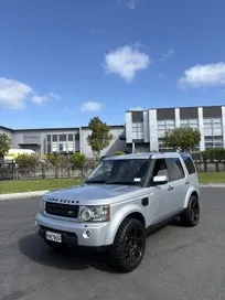 Land Rover Discovery 2010 photo 2