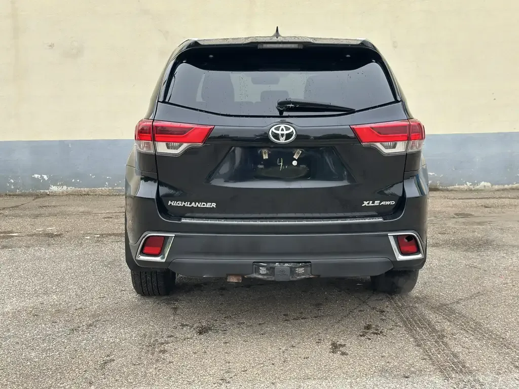 Toyota Highlander 2018 photo 3